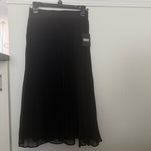 DKNY Black Pleated Midi Skirt with Elastic Waist